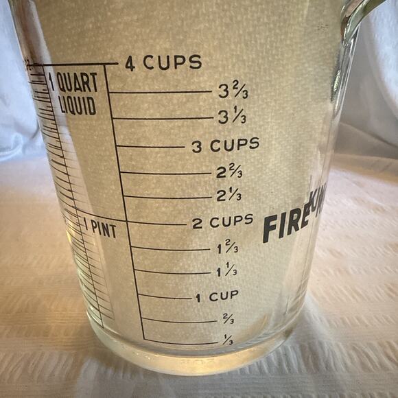 Vintage 4–Cup Fire King Measuring Cup with Blue Lettering #499 - Picture 13 of 14